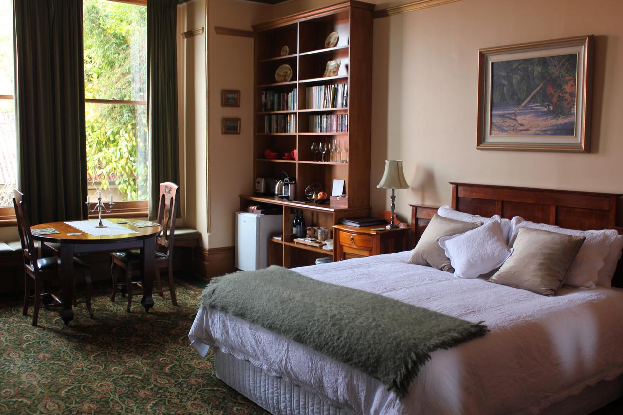 Turret House Bed & Breakfast Лонсестън Екстериор снимка