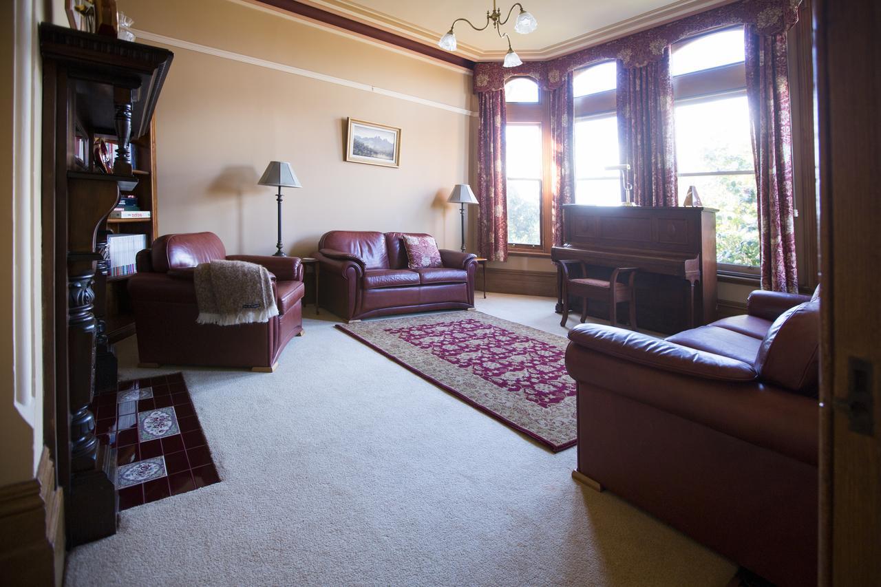 Turret House Bed & Breakfast Лонсестън Екстериор снимка