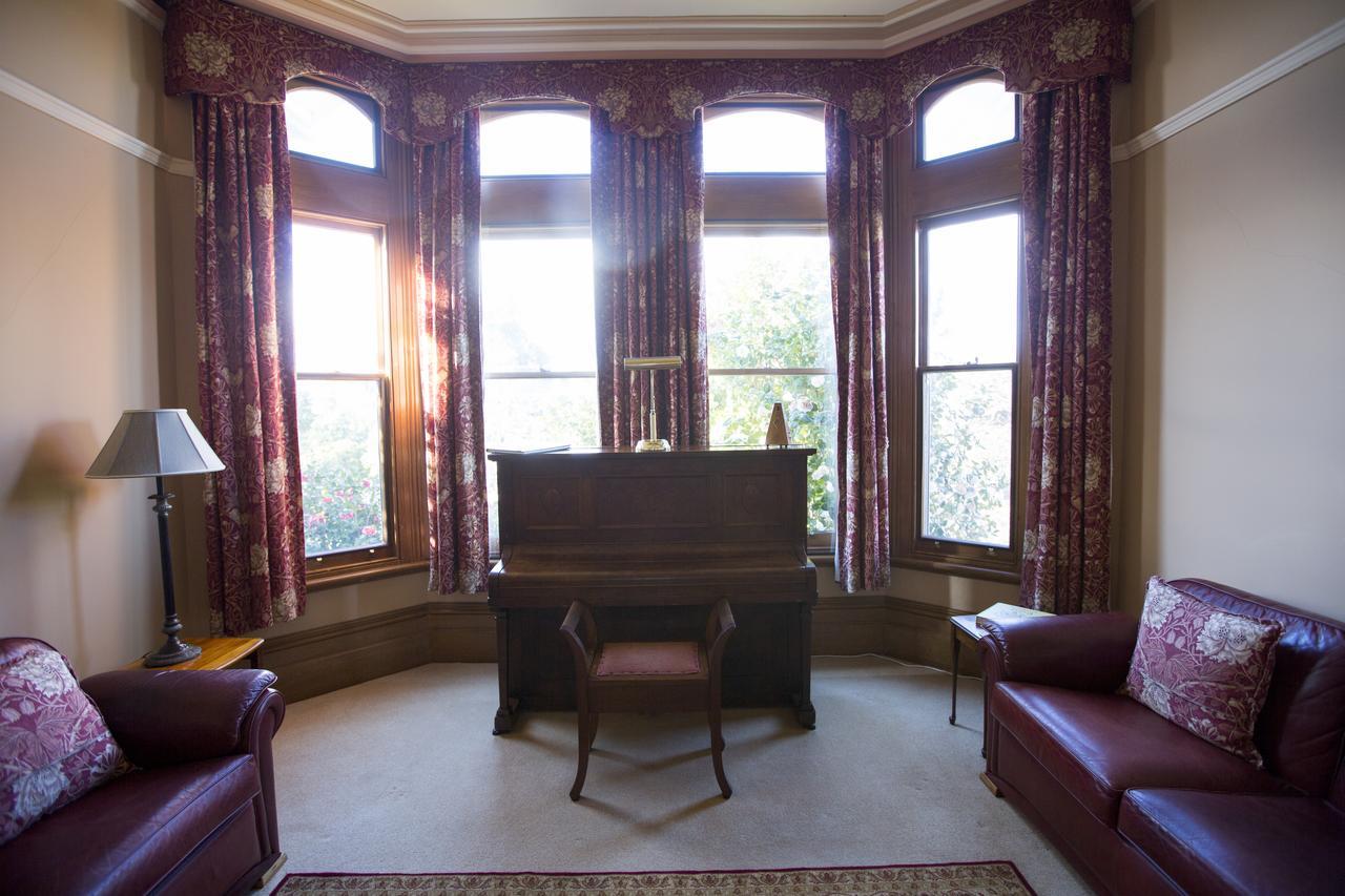 Turret House Bed & Breakfast Лонсестън Екстериор снимка